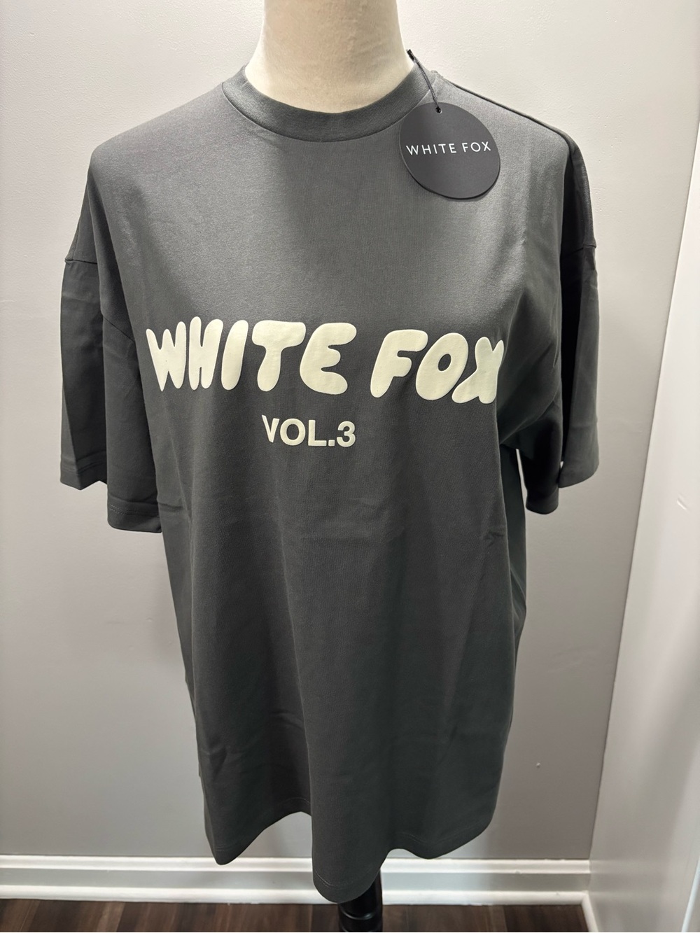 WHITE FOX VOL.3' Women’s Graphic Tee NWT